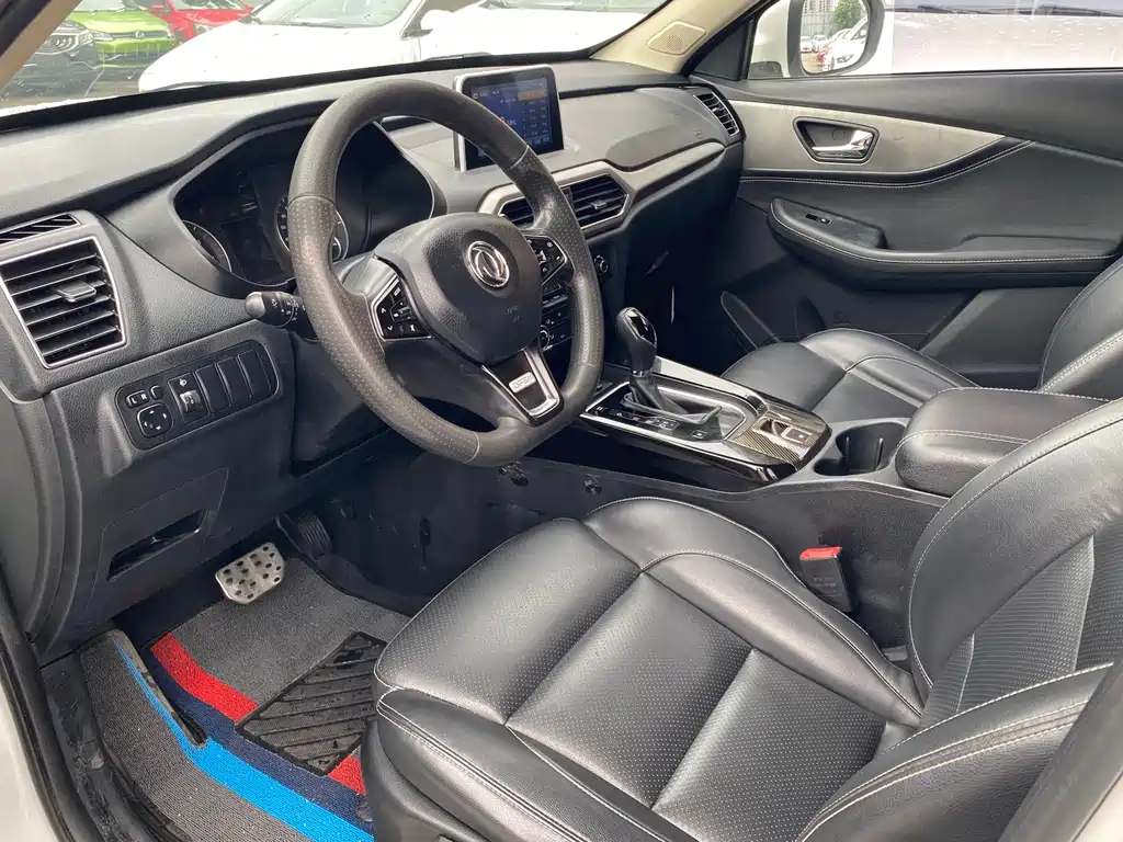 Fengguang S560 1.8 L CVT Elite