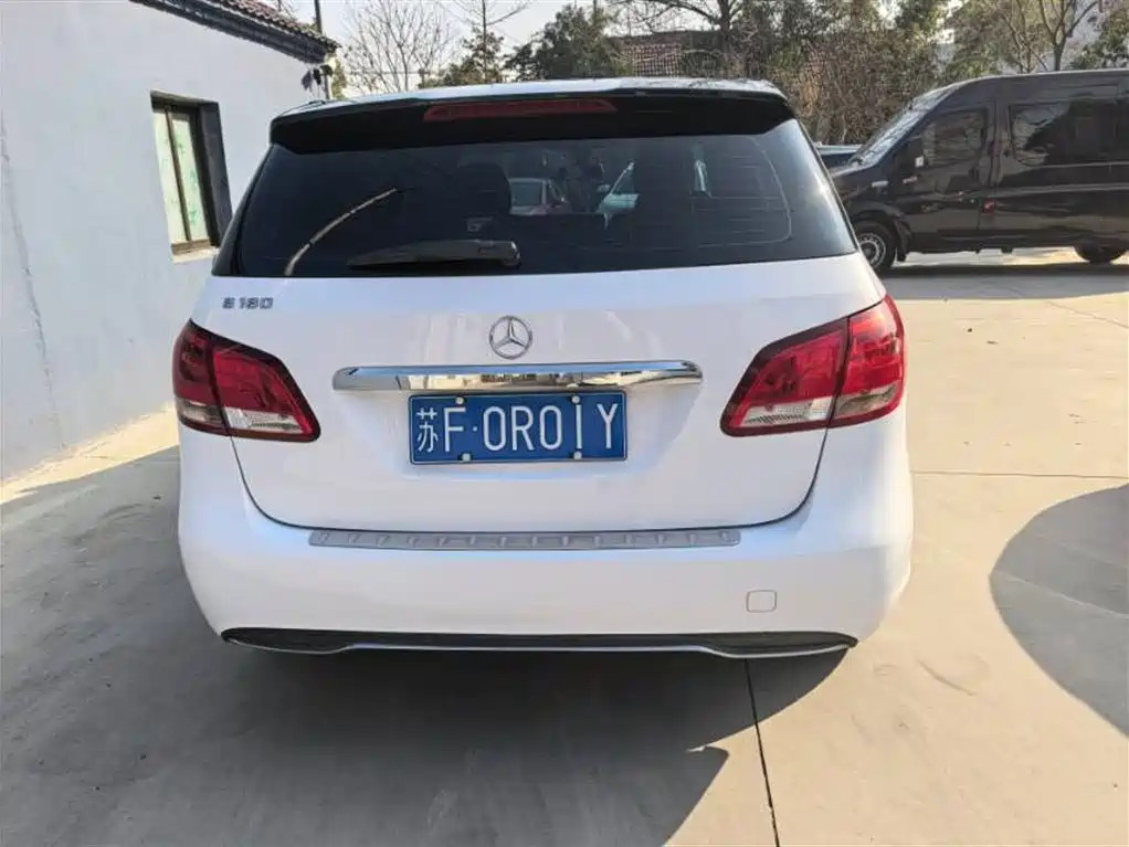 Mercedes-Benz B-Class B 180