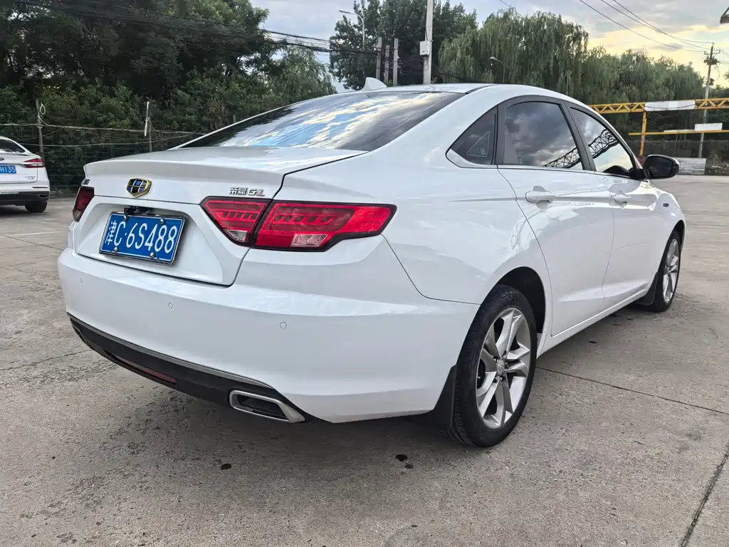 Emgrand GL 1.3 T DCT Distinguished