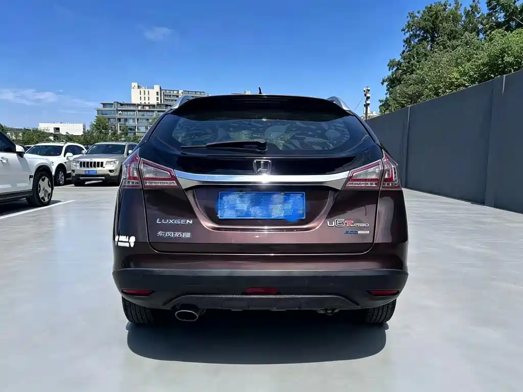 URX 6 SUV 1.8 T Fashion Upgrade