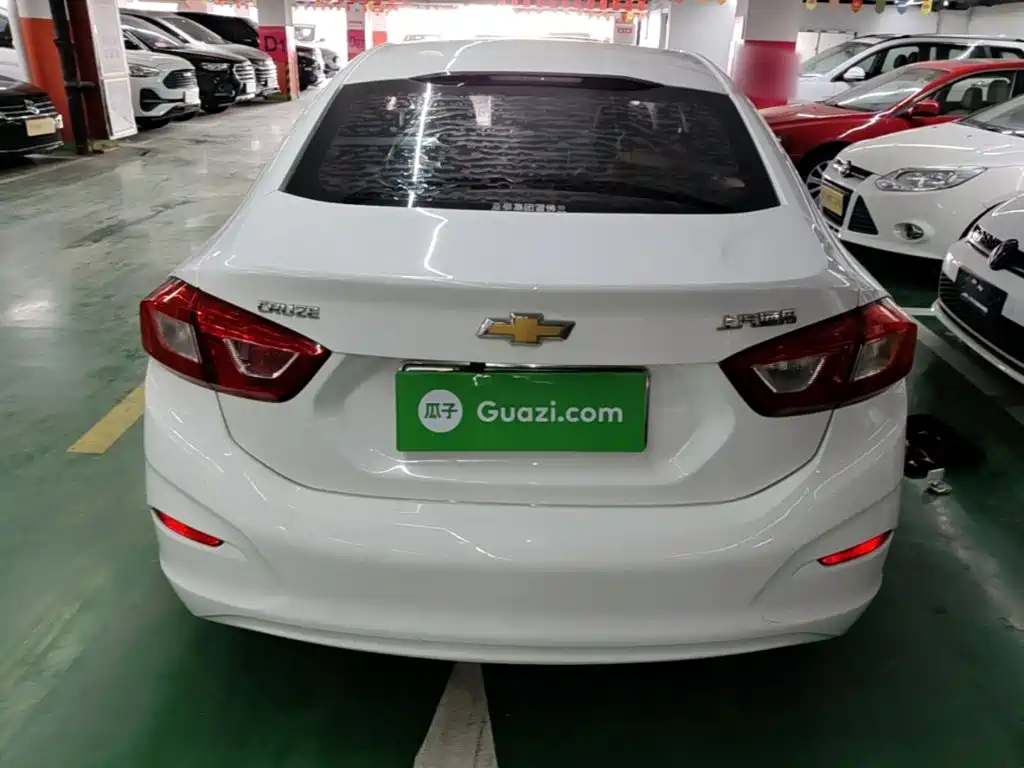 Cruze 1.5 L Auto Pioneer Sunroof