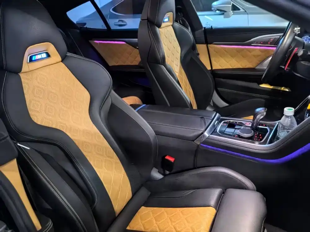BMW M8 M8 4-door Coupe Thunder