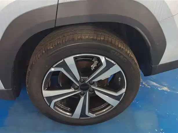 Boyue L 4 th Gen 1.5 TD DCT Mountains Rivers