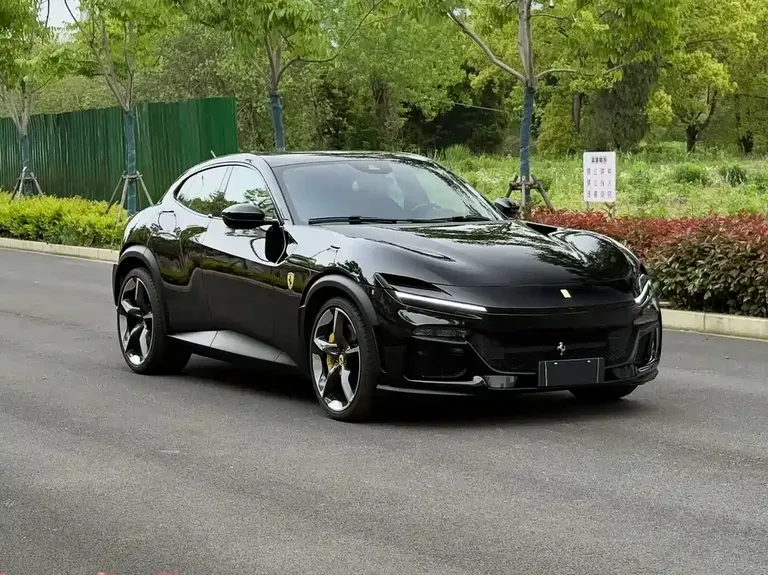 Ferrari Purosangue 6.5 L V12