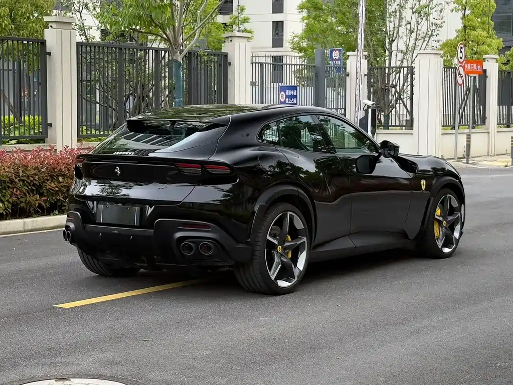 Purosangue 6.5 L V12