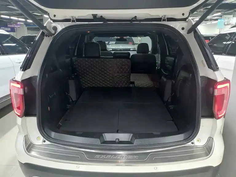 Ford Explorer (Import) 2.3 T Elite