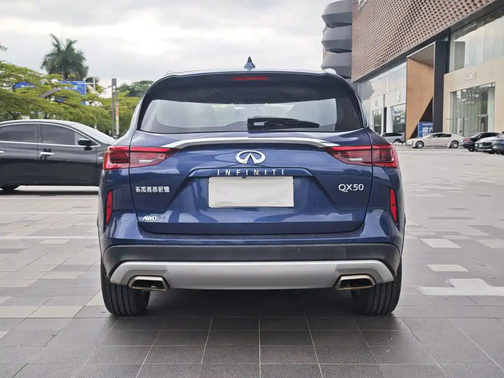 Infiniti QX50 2.0 T 4 WD Elite