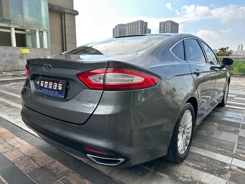 Mondeo 2.0 L GTDi200 Fashion