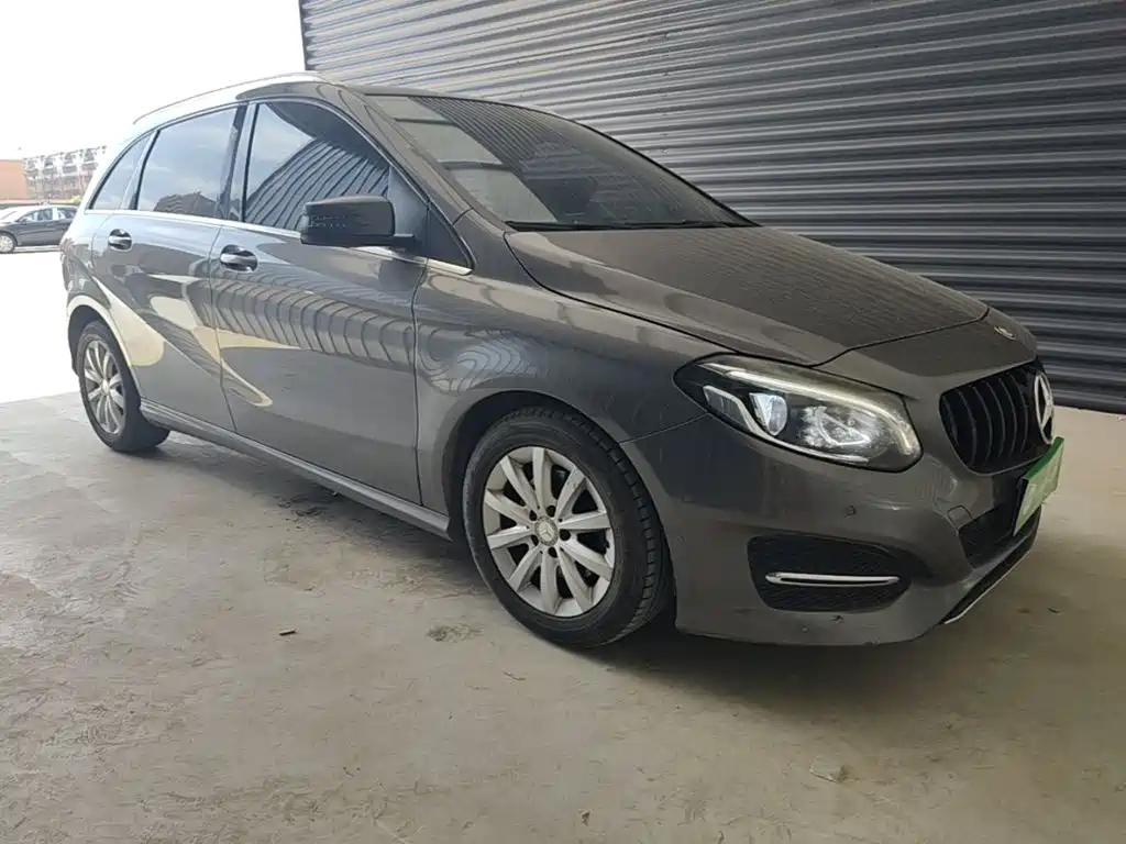 Mercedes-Benz B-Class B 180