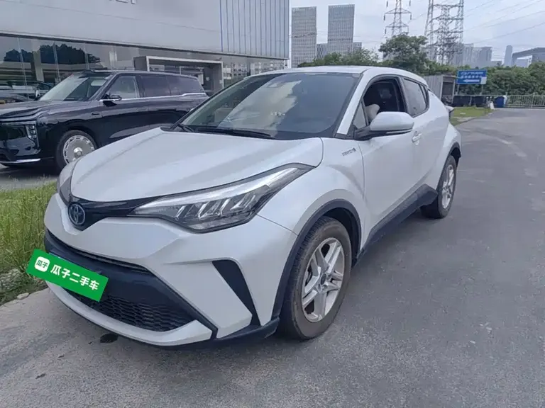 Toyota C-HR 丰田C-HR 2023款 2.0 L智能电混双擎 舒适版