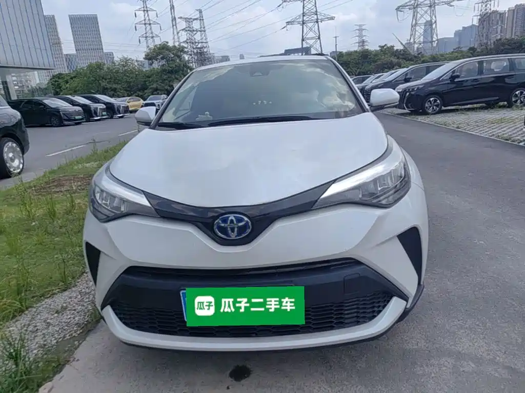 Toyota C-HR 丰田C-HR 2023款 2.0 L智能电混双擎 舒适版