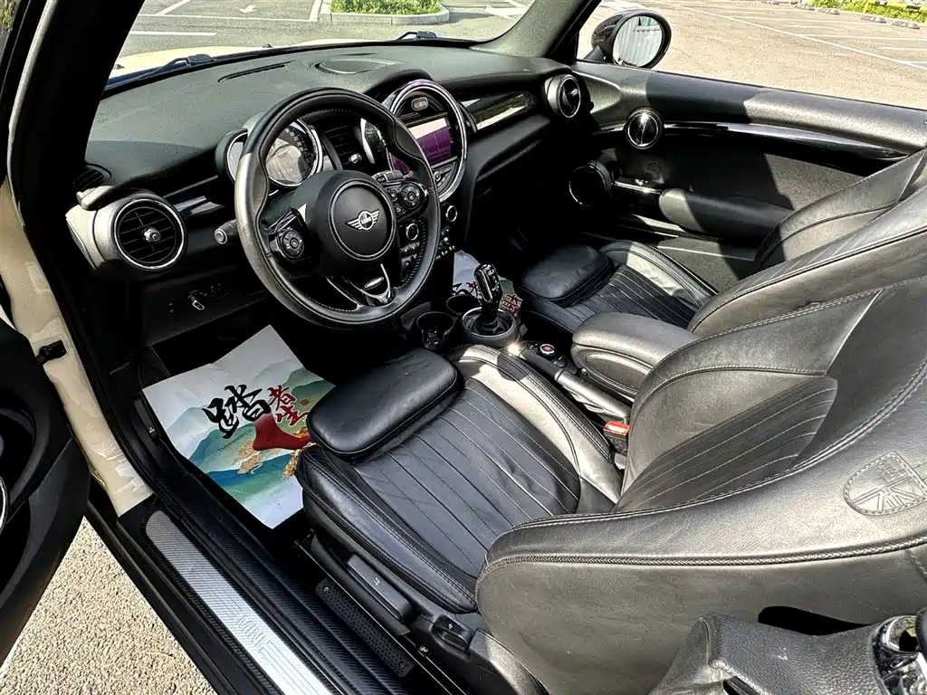 MINI MINI 2019款 1.5 T COOPER CABRIO 好色版