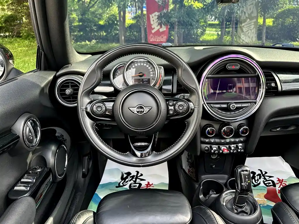 MINI MINI 2019款 1.5 T COOPER CABRIO 好色版