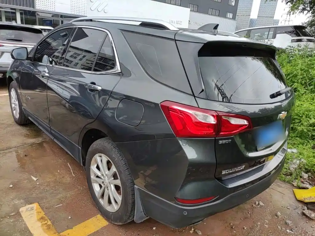 Equinox 探界者 2017款 550 T 自动四驱拓界版