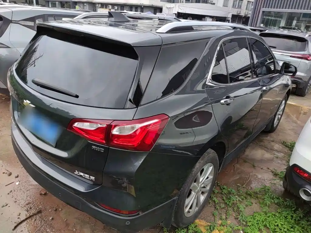 Equinox 探界者 2017款 550 T 自动四驱拓界版