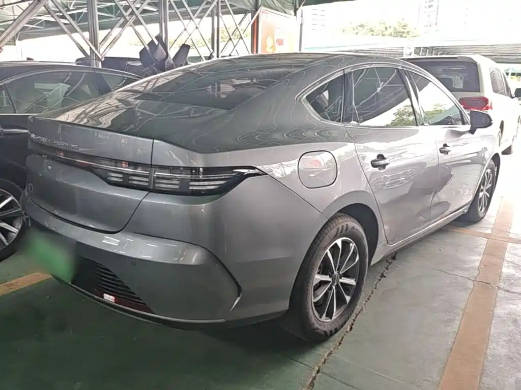 Destroyer 05 Glory DM-i 55 KM Luxury