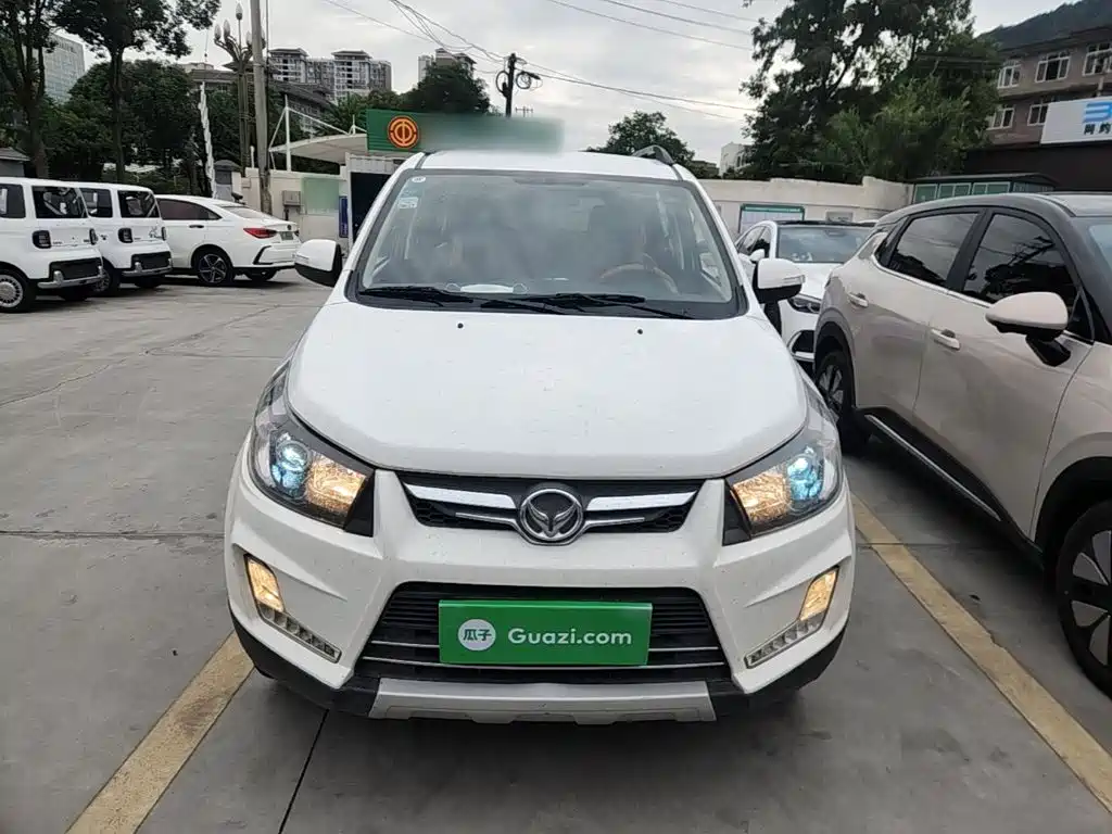 BAIC Huansu S3 1.5 L Luxury CN-IV