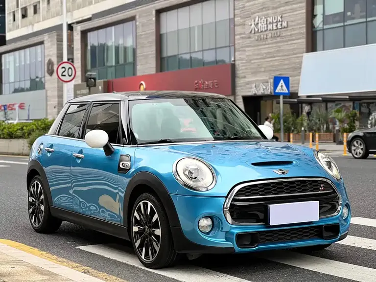 MINI 2.0 T COOPER S 5-door