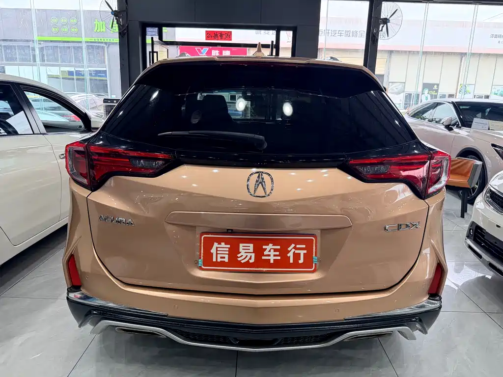 Acura CDX 1.5 T 2 WD Premium