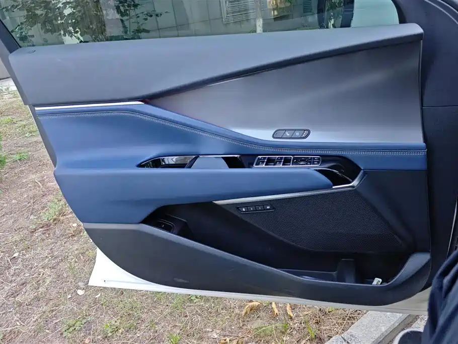 Cadillac GT4 25 T Luxury