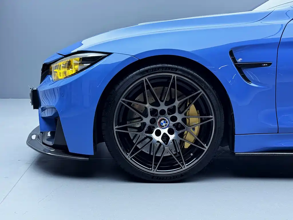 BMW M4 M4 2-door Coupe Car Fan Limited