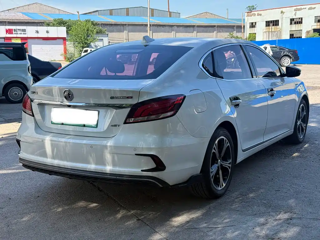 MG 6 NEV 名爵6新能源 2018款 45 T E-DRIVE智驱混动尊享互联网版