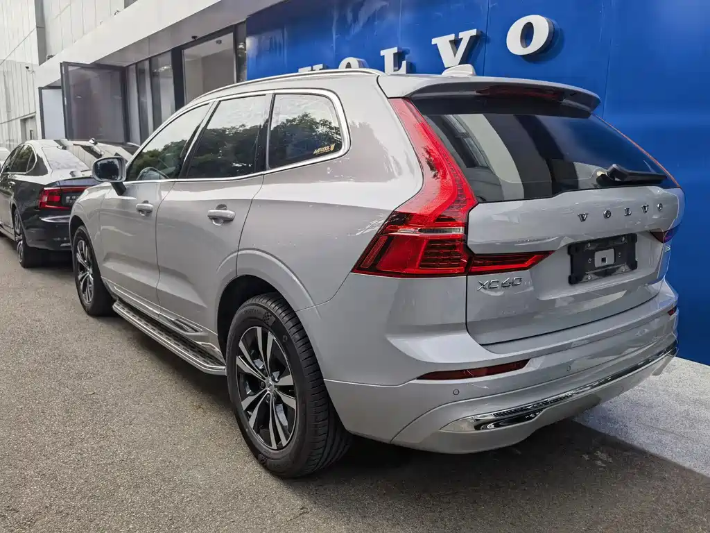 Volvo XC60 B5 4 WD Smart Ease Luxury