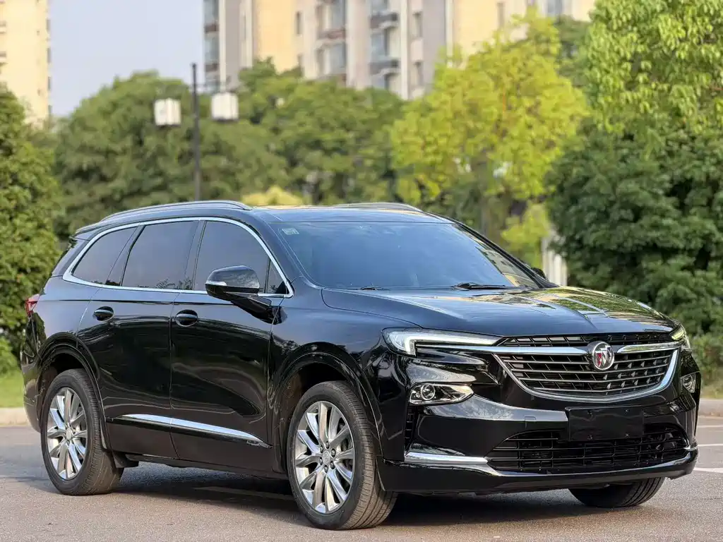 Enclave 28 T 4 WD Distinguished