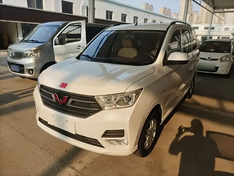 Wuling Hongguang Facelift 1.5 L S Standard Electric Assist LAR