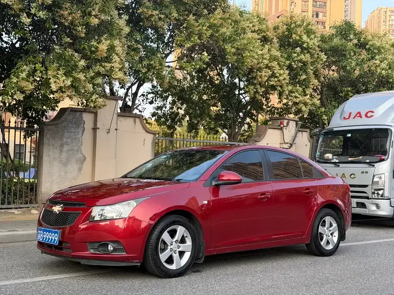 Chevrolet Cruze 1.6 L SE WTCC MT