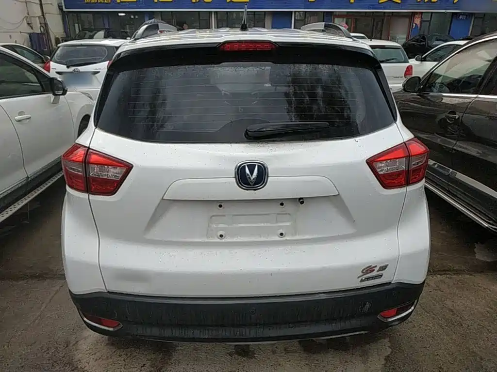 Changan CS15 1.5 L Auto Fashion