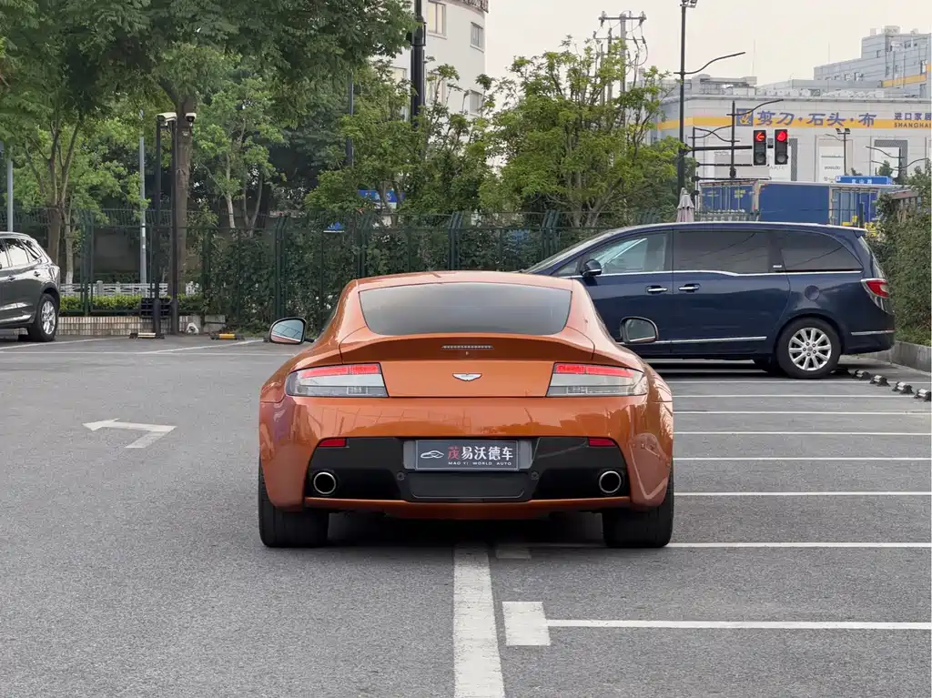 V8 Vantage 4.7 L S Coupe