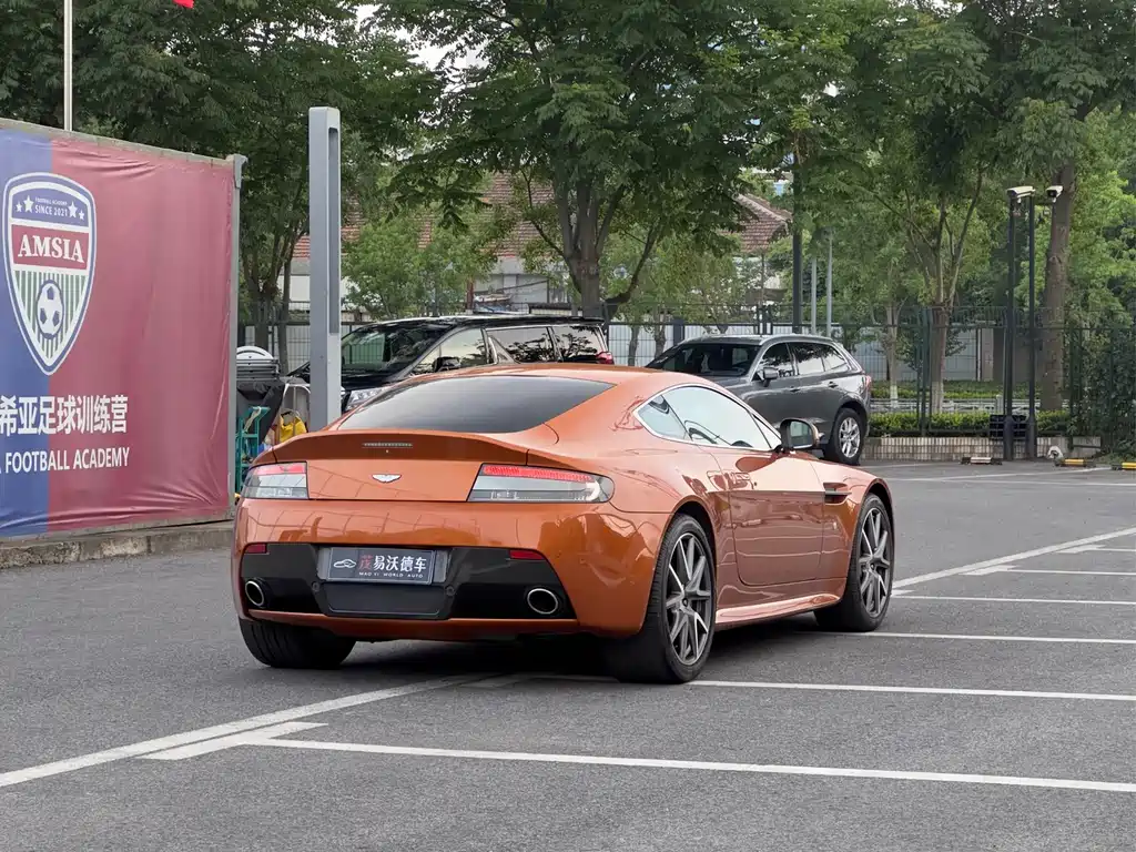 V8 Vantage 4.7 L S Coupe