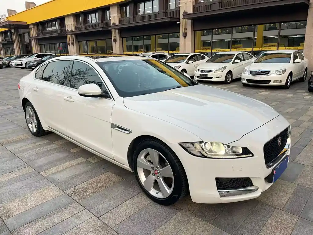 Jaguar XFL XFL 2.0 T P200 2 WD Elite Luxury