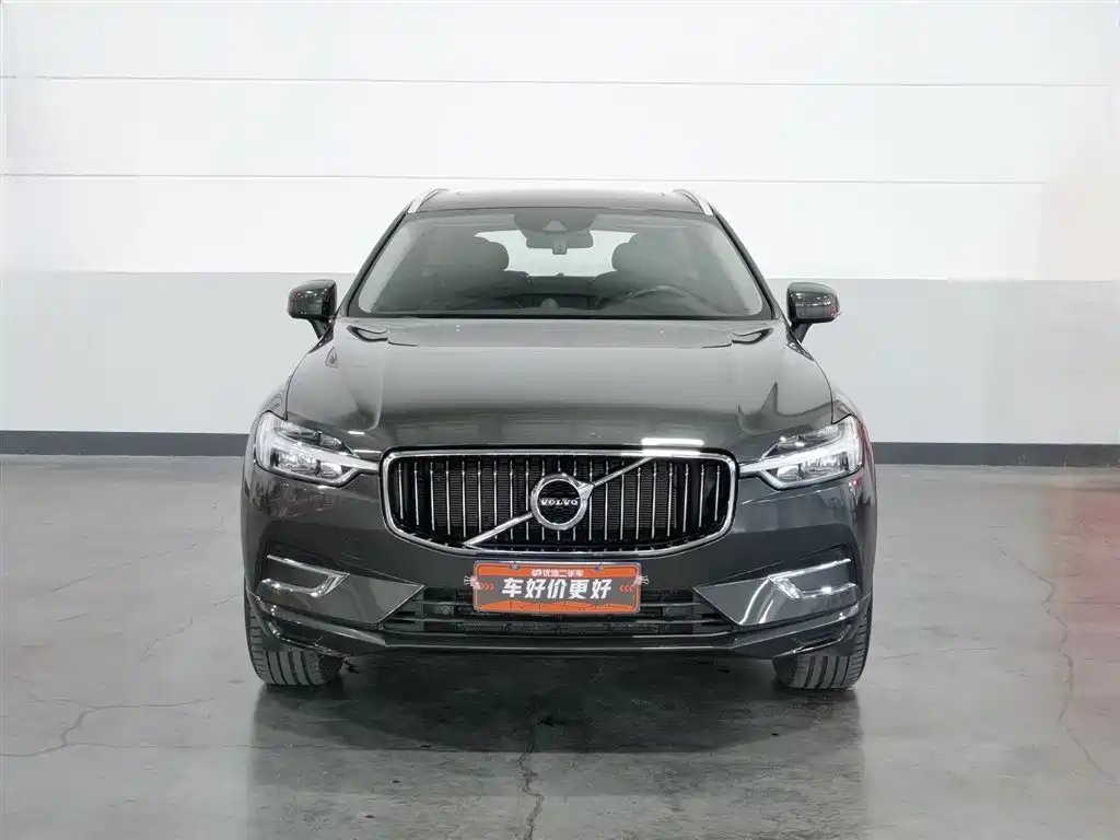 Volvo XC60 T5 4 WD Smart Ease Luxury