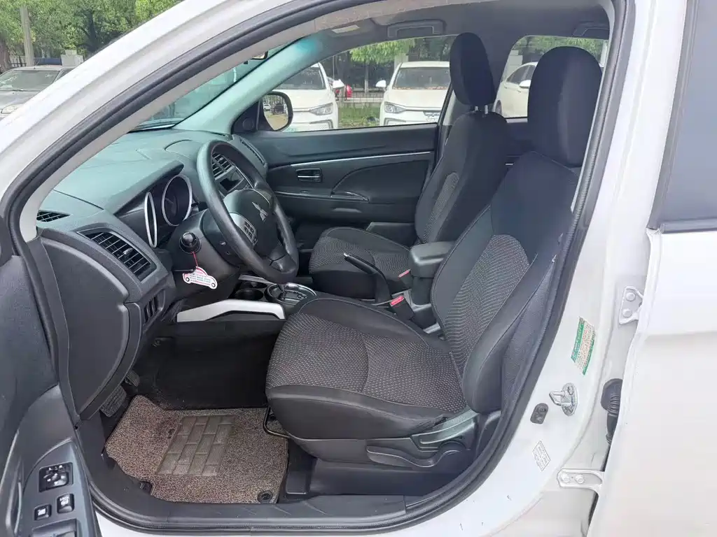 ASX 2.0 L CVT 2 WD Elite