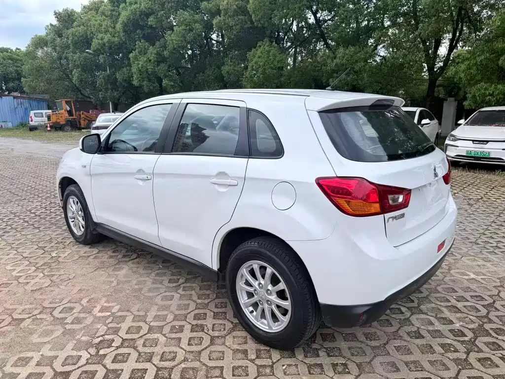ASX 2.0 L CVT 2 WD Elite
