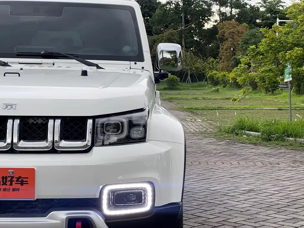 BAIC BJ40 2.0 T City Hunter Glory