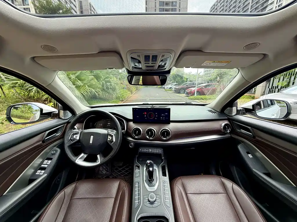 WEY VV6 2.0 T 2 WD Smart Enjoyment +