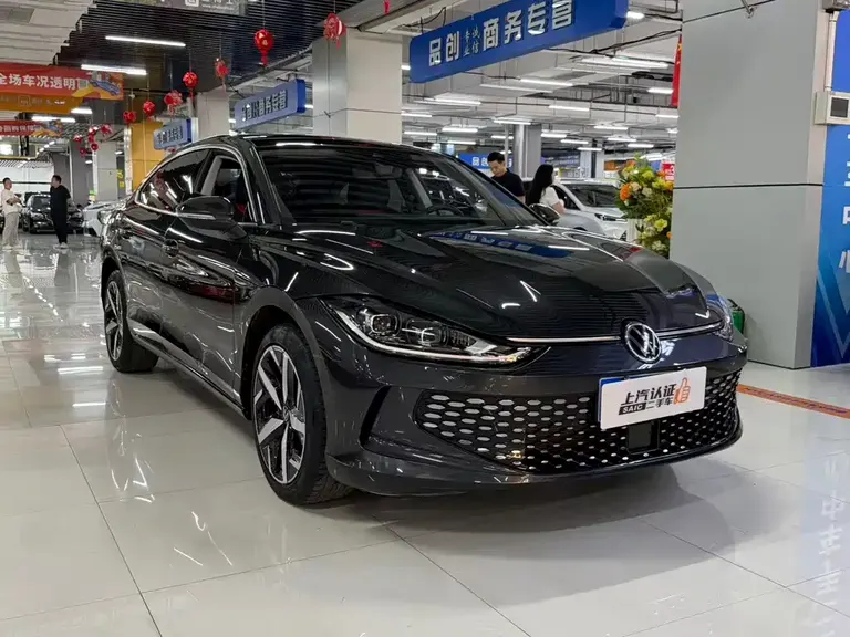 Volkswagen Lamando Lamando L 280 TSI DSG Spicy Cool