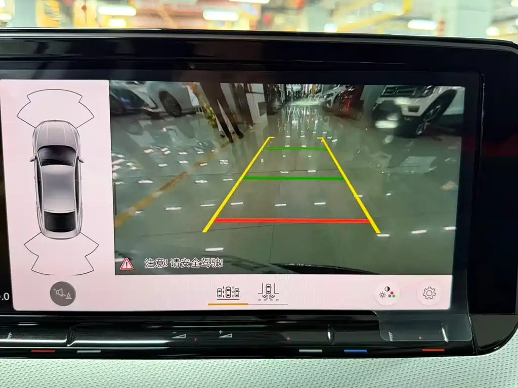 Lamando Lamando L 280 TSI DSG Spicy Cool