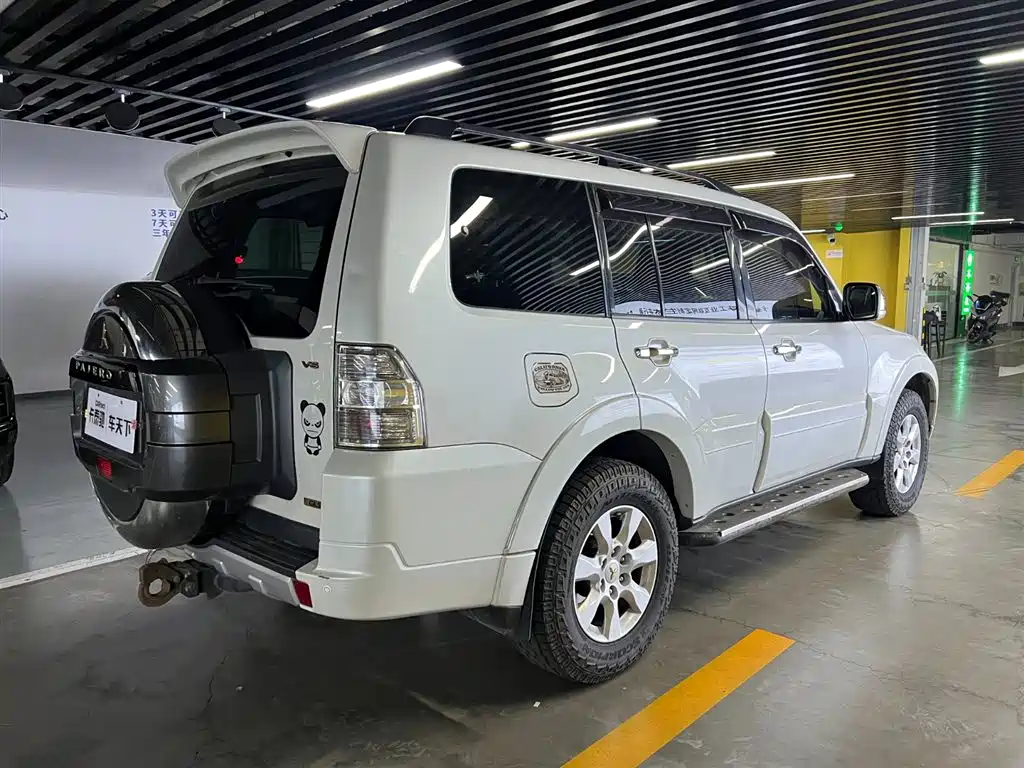 Pajero (Import) 帕杰罗进口 2015款 3.0 L 自动精英超越版 国V