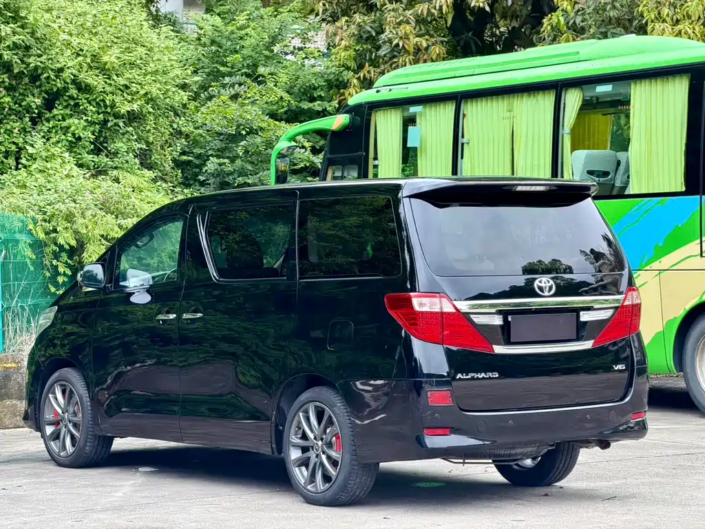 Alphard 3.5 L Luxury