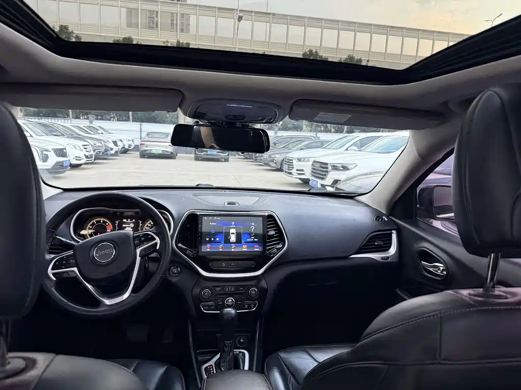 Cherokee 2.4 L Professional Intelligent