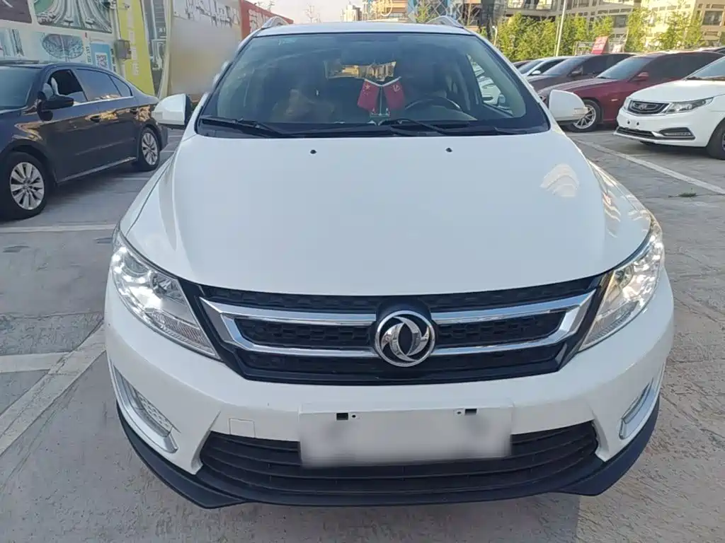 Dongfeng Fengshen AX3 1.5 L Manual Premium Cool
