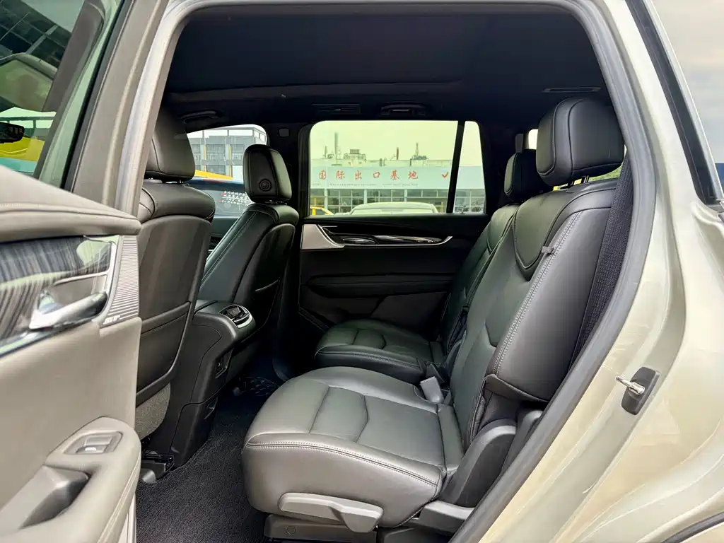 Cadillac XT6 2.0 T 6-seat 4 WD Luxury