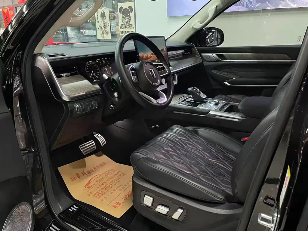 Tank 500 3.0 T Business Realm 5-seat