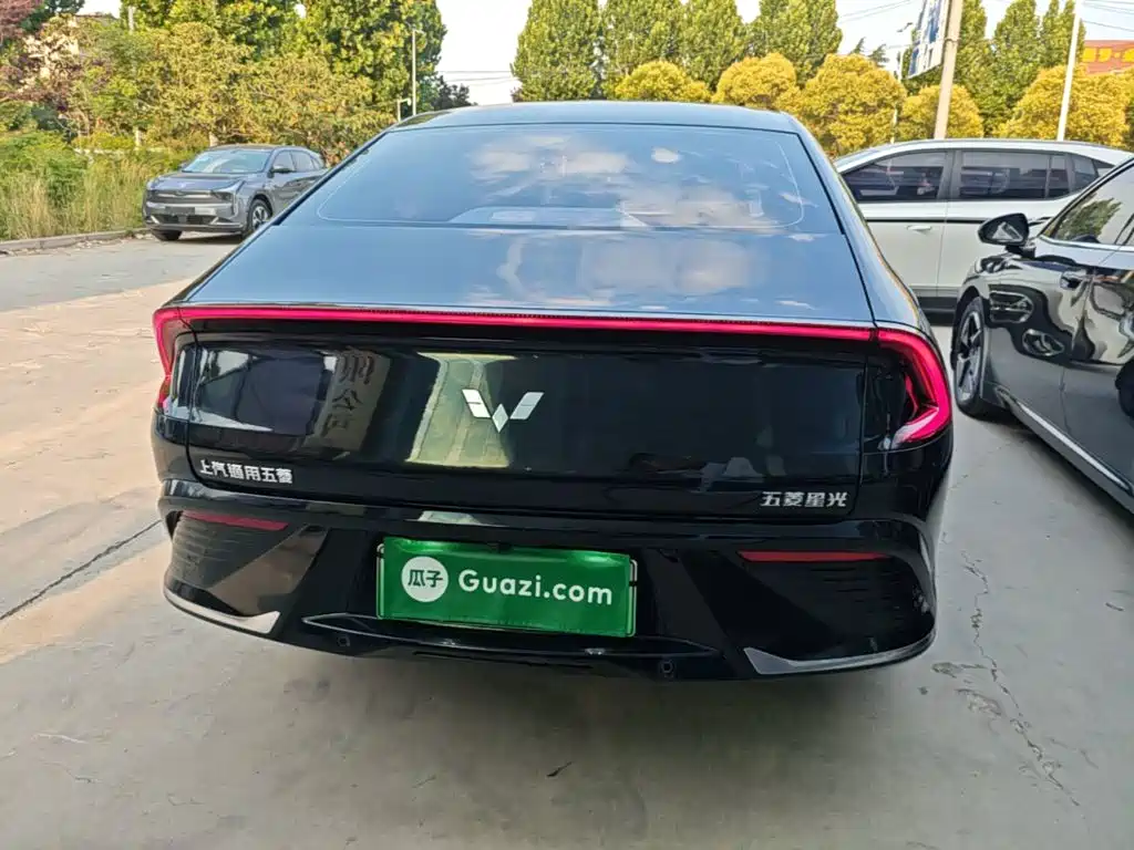 Wuling Starlight 70 Standard