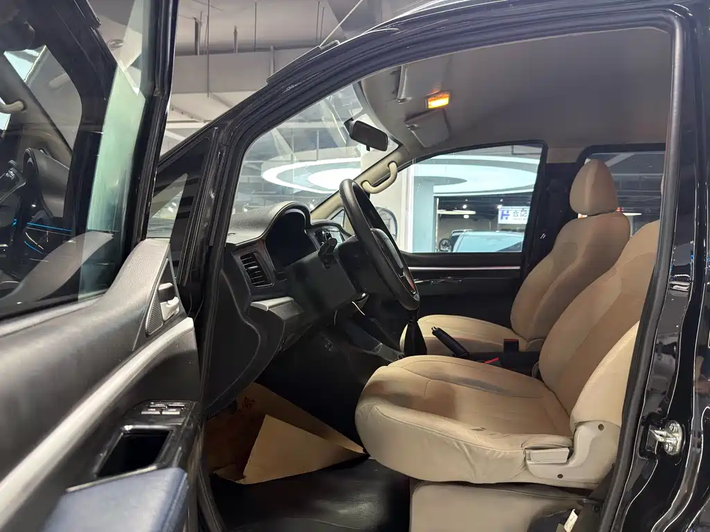 Lingzhi 菱智 2022款 M5 1.6 L 实用型 5座