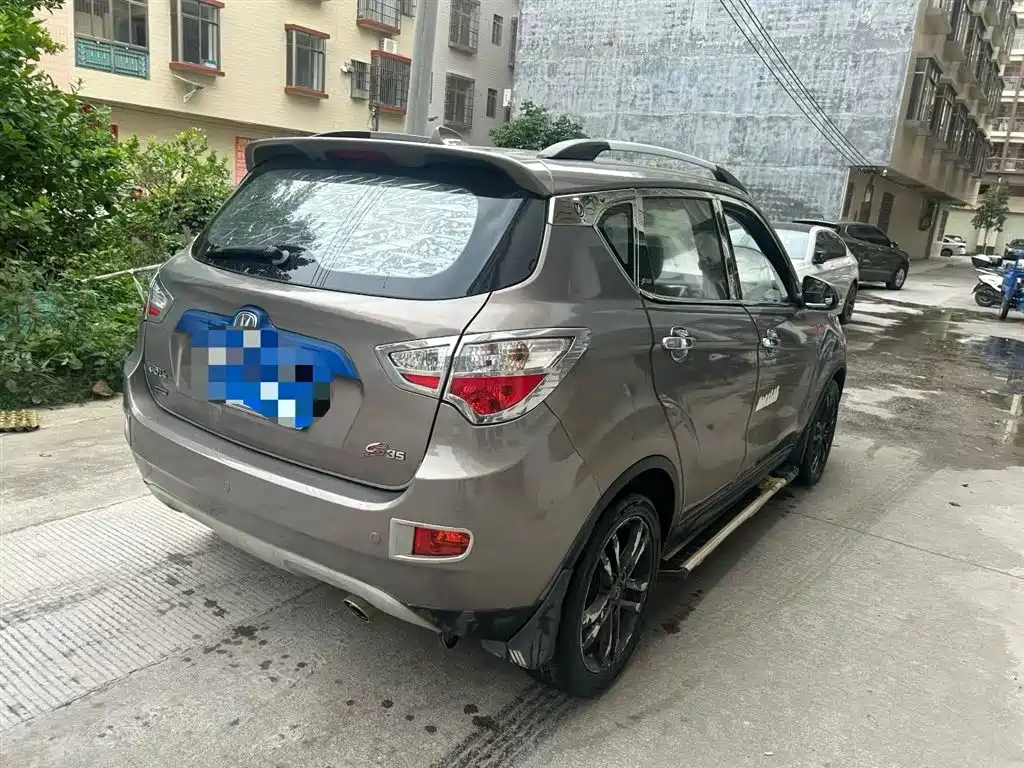 Changan CS35 1.6 L Manual Luxury CN-V